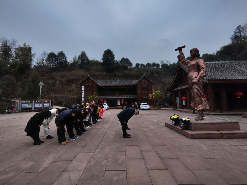 图片5.jpg 图片5.jpg